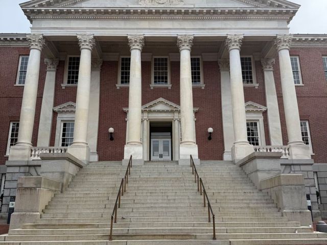 The Maryland State House steps